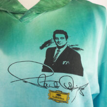 pullover_blau_4 Cooler Oversize Upcycling Sweater aus Second Hand Merchandise von Plácido Domingo Tour 1989