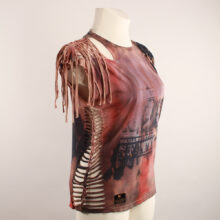 tshirt_fransen_1 Sexy, Upcycling T-Shirt aus Second-Hand Merchandise der Band Nirvana. Mit sexy Cut&Knit Technik eingeschnitten. Passform leger