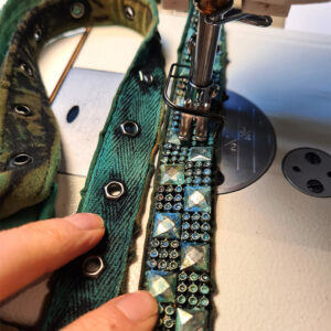 van_canto_3 Van Canto Van Canto – das ist A Capella Metal vom Feinsten. Bass, Gitarren, Keyboard, inkl. elektrisierenden Solis die sonst in Metalbands mit Instrumenten gespielt, werden von 6 Stimmen gesungen. Unterstützt durch ein Schlagzeug, das den Beat ordentlich vorantreibt.