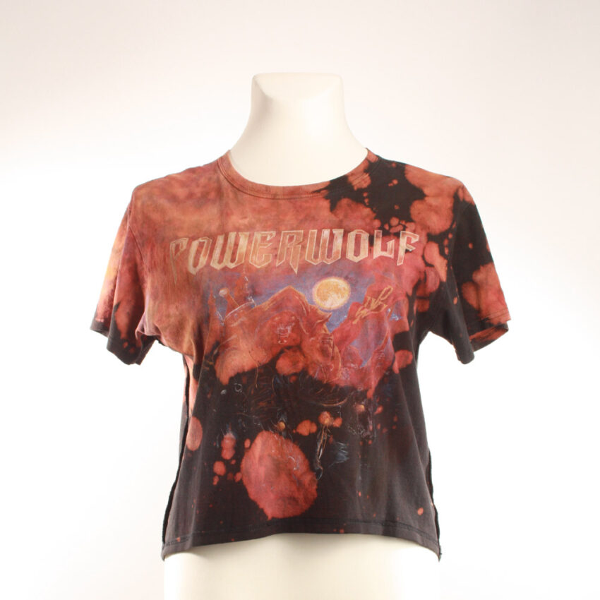 Fancy Upcycling Crop Top aus Second-Hand Merchandise mit Eulen Stempeldruck von Künstlerin Maren Daniels