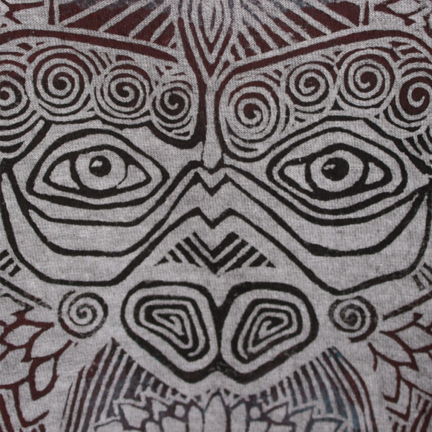 Alextravagant_T-Shirt-Gorilla-aubergine-black-grey-melange_5 Upcycling T-Shirt aus Second Hand Merchandise mit Gorilla Stempeldruck von Künstlerin Maren Daniels