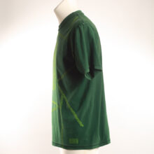 Alextravagant_T-Shirt-Gorilla-hellgruen-gruen_2 Upcycling T-Shirt aus Second Hand Merchandise mit Gorilla Stempeldruck von Künstlerin Maren Daniels