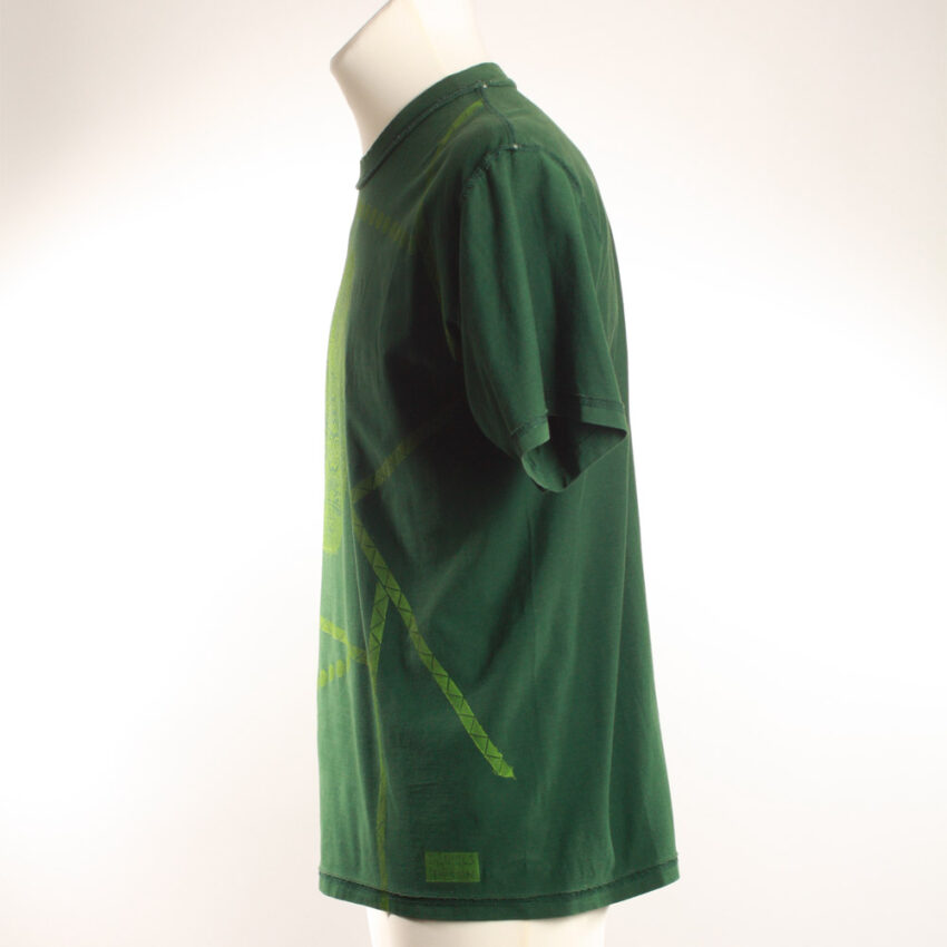 Alextravagant_T-Shirt-Gorilla-hellgruen-gruen_2 Upcycling T-Shirt aus Second Hand Merchandise mit Gorilla Stempeldruck von Künstlerin Maren Daniels