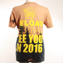 Alextravagant_T-Shirt-Katze-nude-schwarz_2 Upcycling T-Shirt aus Second Hand Merchandise mit Katzen Stempeldruck von Künstlerin Maren Daniels