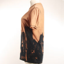 Alextravagant_T-Shirt-Katze-nude-schwarz_4 Upcycling T-Shirt aus Second Hand Merchandise mit Katzen Stempeldruck von Künstlerin Maren Daniels