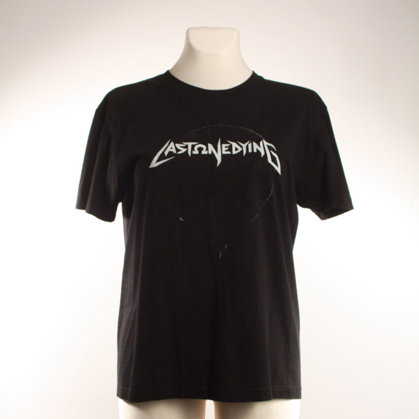 Alextravagant_T-Shirt-Lebensbaum-weiß-gelb-blau-schwarz(M)_2 Upcycling T-Shirt aus Second Hand Merchandise mit Lebensbaum Stempeldruck von Künstlerin Maren Daniels