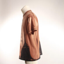 Alextravagant_T-Shirt-Native-nude-braun-schwarz(1)_4 Upcycling T-Shirt aus Second Hand Merchandise mit Native Stempeldruck von Künstlerin Maren Daniels