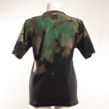 Alextravagant_T-Shirt-Schildkroete-gruen-blau-petrol-schwarz_3 Upcycling T-Shirt aus Second Hand Merchandise mit Schildkröten Stempeldruck von Künstlerin Maren Daniels