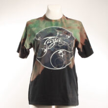 Alextravagant_T-Shirt-Schildkroete-gruen-blau-petrol-schwarz_4 Upcycling T-Shirt aus Second Hand Merchandise mit Schildkröten Stempeldruck von Künstlerin Maren Daniels