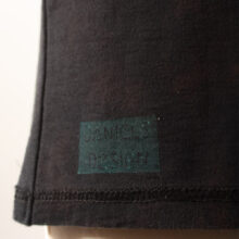 Alextravagant_T-Shirt-Schildkroete-gruen-blau-petrol-schwarz_7 Upcycling T-Shirt aus Second Hand Merchandise mit Schildkröten Stempeldruck von Künstlerin Maren Daniels