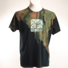 Alextravagant_T-Shirt-Schimpanse-dunkelgruen-oliv-schwarz_1 Upcycling T-Shirt aus Second Hand Merchandise mit Schimpanse Stempeldruck von Künstlerin Maren Daniels