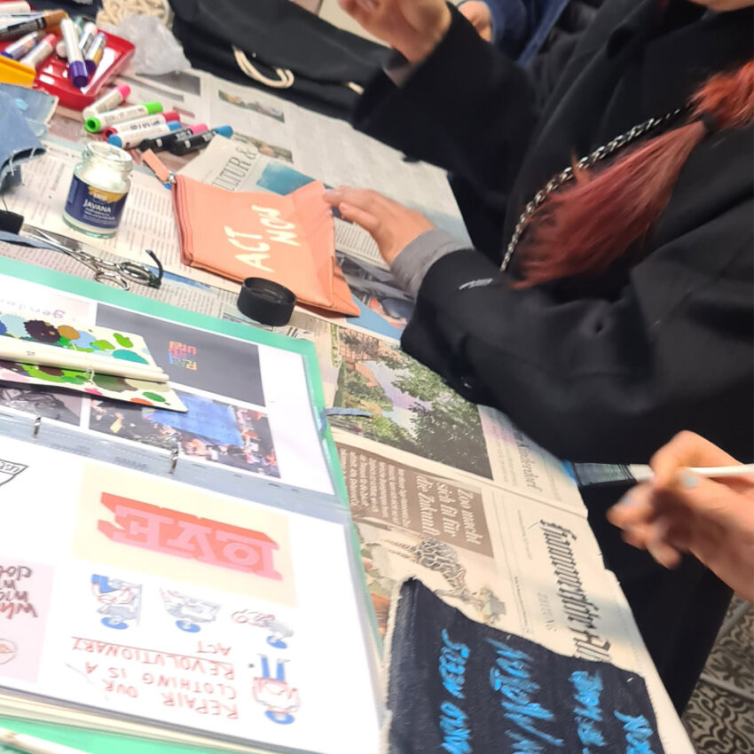 GIRL POWER Upcycling – Statement Patches Workshop