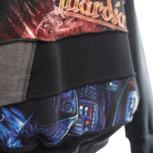 Cooler Oversize Upcycling Hoodie aus Second Hand Merchandise