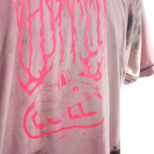 Alextravagant_T-Shirt-Metal-Maus-Simmmon_rosa-hellblau-schwarz-neonpink-(XL)_6 Upcycling T-Shirt aus Second Hand Merchandise mit Motiv "Metal Maus" von Künstler Simon Schirmer (Simmmon)