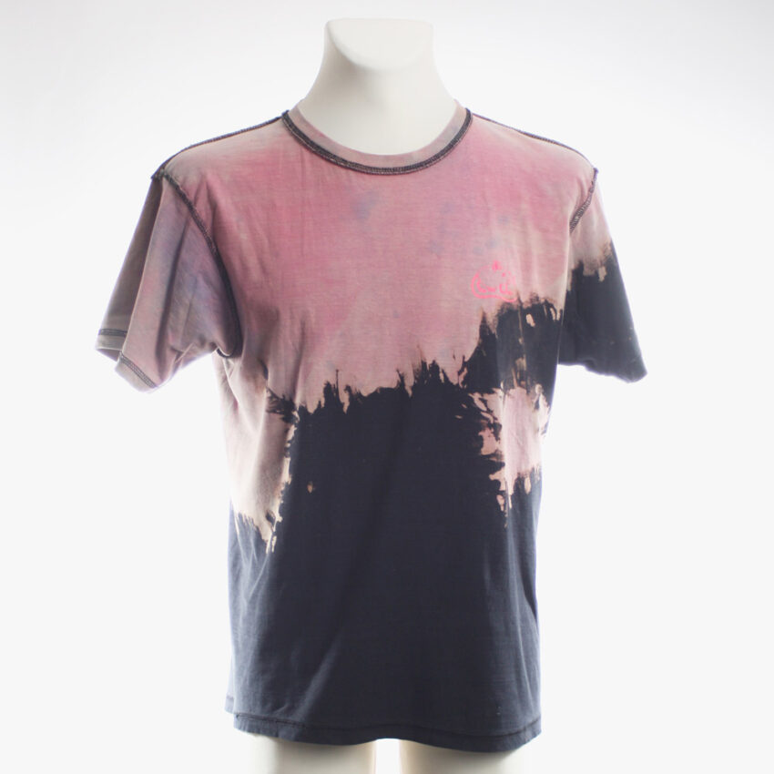 Alextravagant_T-Shirt-Metal-Maus-Simmmon_rosa-schwarz-neonpink-(XL)_3 Upcycling T-Shirt aus Second Hand Merchandise mit Motiv "Metal Maus" von Künstler Simon Schirmer (Simmmon)