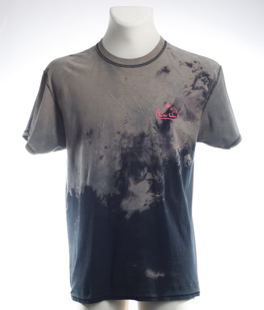 Upcycling T-Shirt aus Second Hand Merchandise mit Motiv "Metal Maus" von Künstler Simon Schirmer (Simmmon)