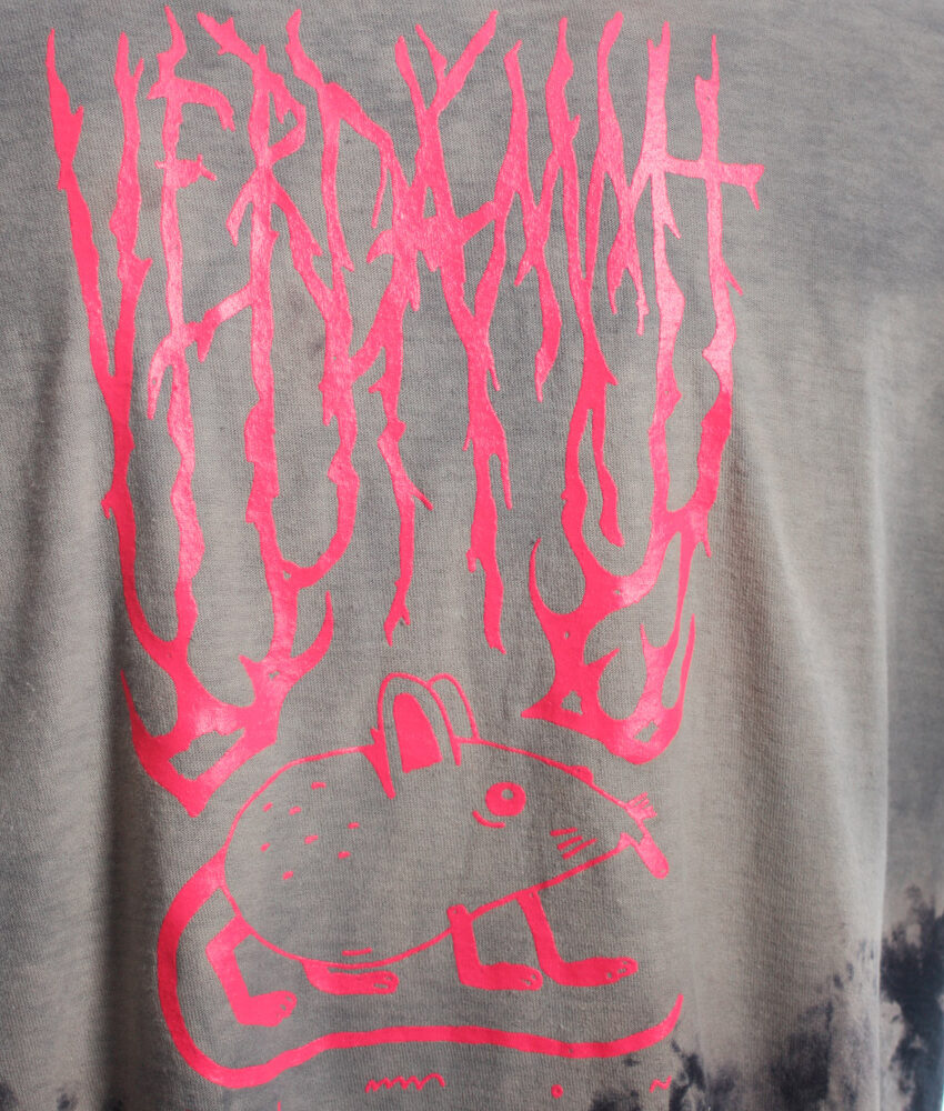 Upcycling T-Shirt aus Second Hand Merchandise mit Motiv "Metal Maus" von Künstler Simon Schirmer (Simmmon)