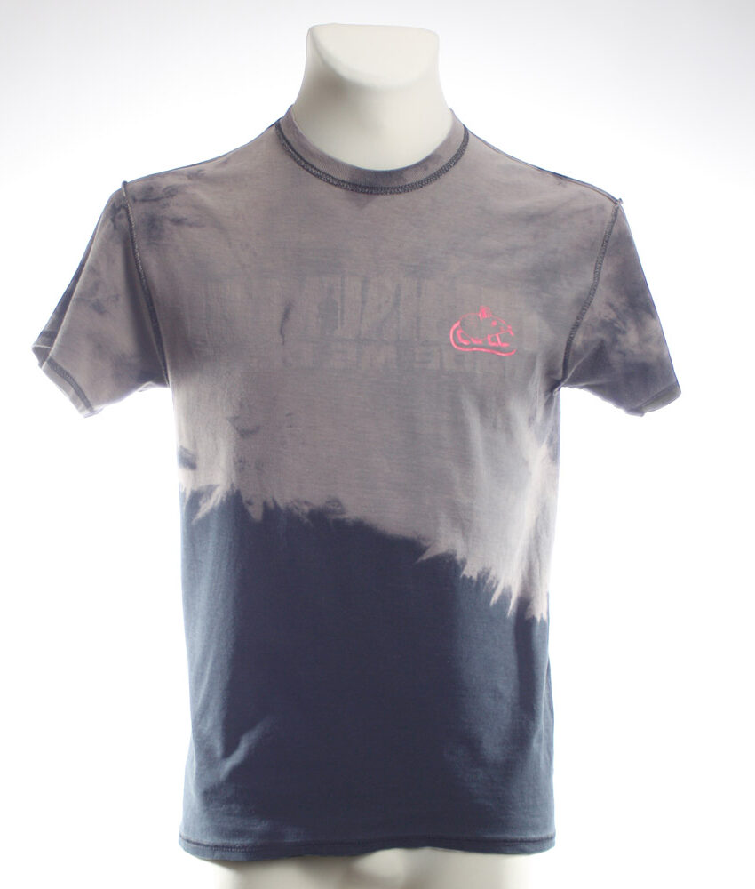 Upcycling T-Shirt aus Second Hand Merchandise mit Motiv "Metal Maus" von Künstler Simon Schirmer (Simmmon)