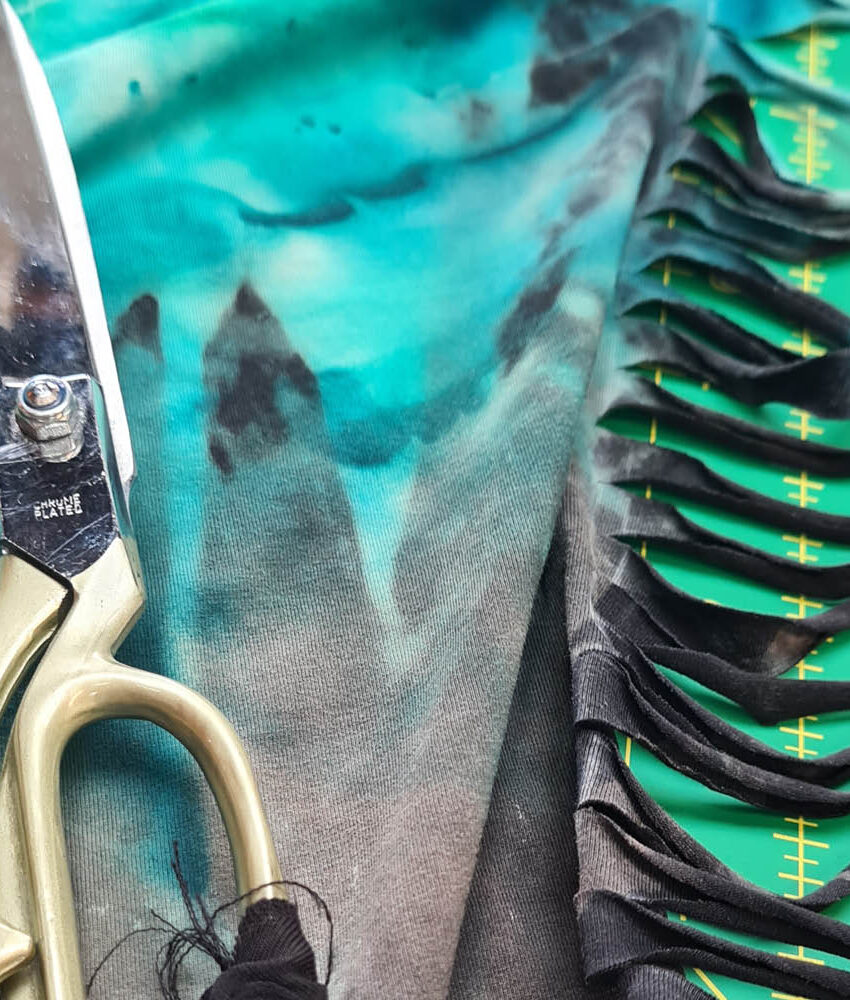 Alextravagant Feuerschwanz und LOTL Merchandise Upcycling Workshop