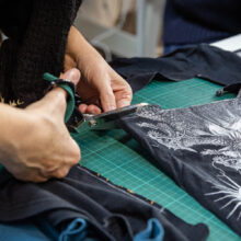 Alextravagant Feuerschwanz und LOTL Merchandise Upcycling Workshop