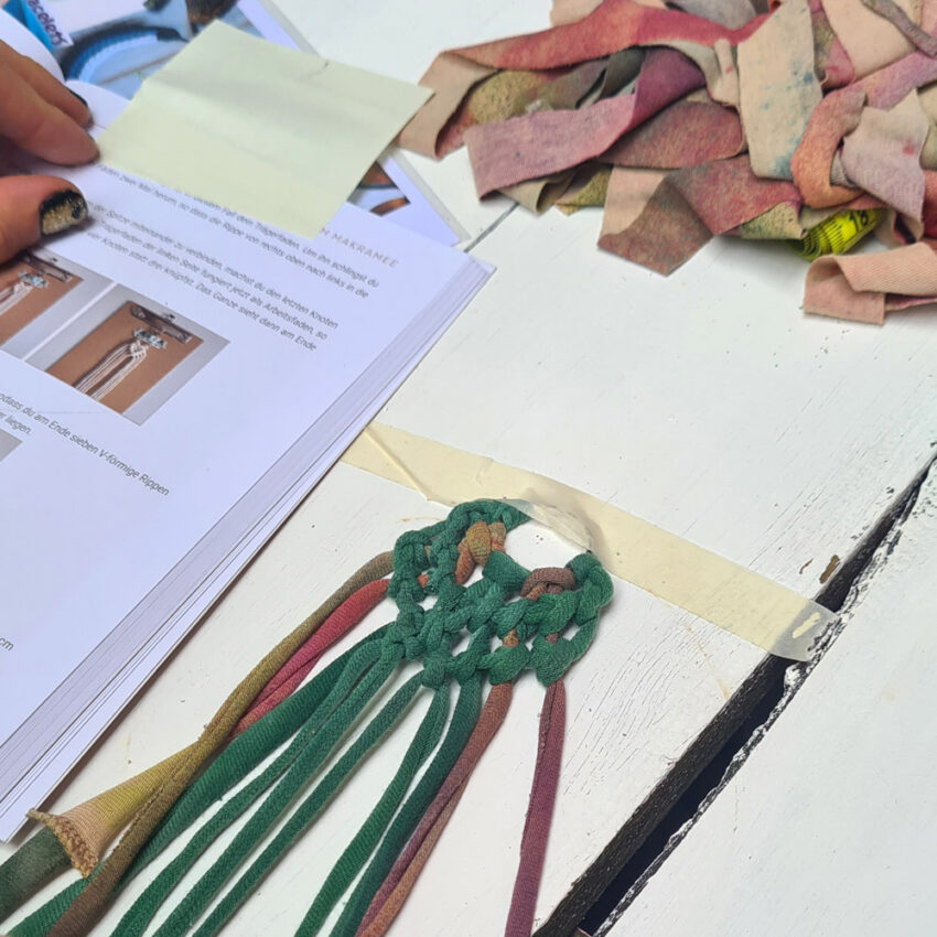 Knot & Braid - T-Shirt Upcycling Workshop