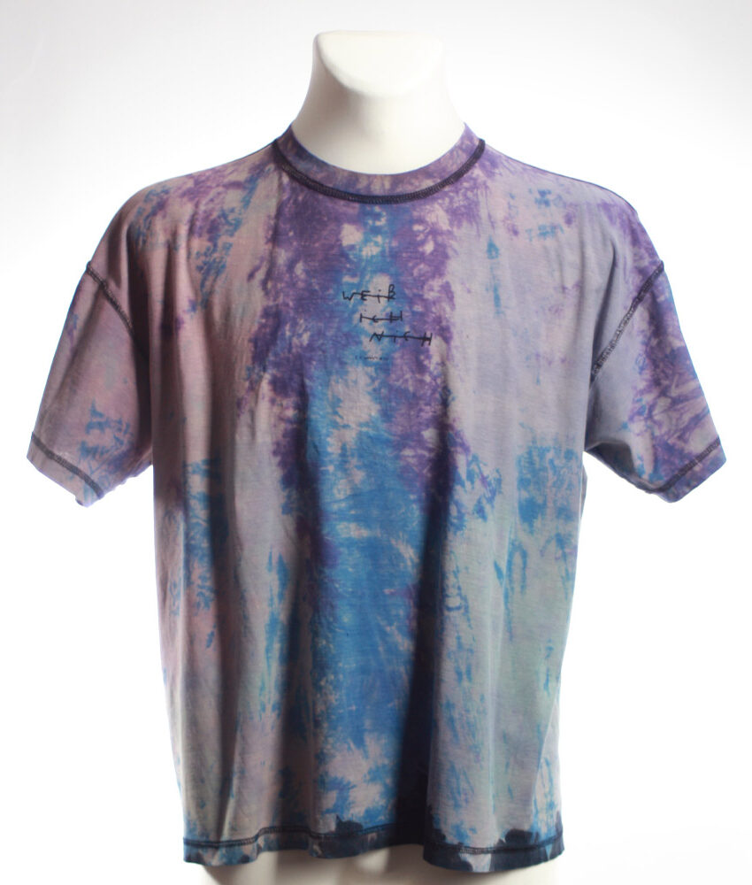 Upcycling T-Shirt aus Second Hand Merchandise mit Motiv "Weiß ich nich" von Künstler und Illustrator Simon Schirmer (Simmmon)