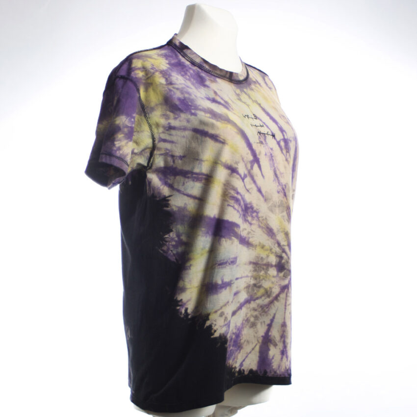 Upcycling T-Shirt aus Second Hand Merchandise mit Motiv "Weiß ich nich" von Künstler und Illustrator Simon Schirmer (Simmmon)