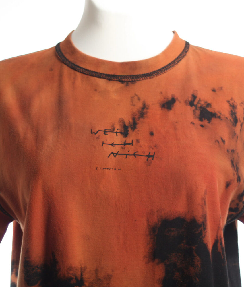 Upcycling T-Shirt aus Second Hand Merchandise mit Motiv "Weiß ich nich" von Künstler und Illustrator Simon Schirmer (Simmmon)