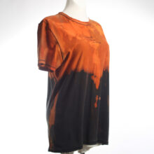 Upcycling T-Shirt aus Second Hand Merchandise mit Motiv "Weiß ich nich" von Künstler und Illustrator Simon Schirmer (Simmmon)