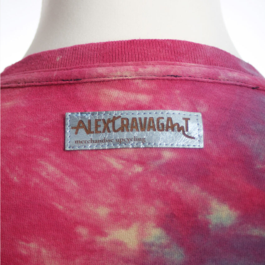 Upcycling T-Shirt aus Second Hand Merchandise mit Motiv "Weiß ich nich" von Künstler und Illustrator Simon Schirmer (Simmmon)