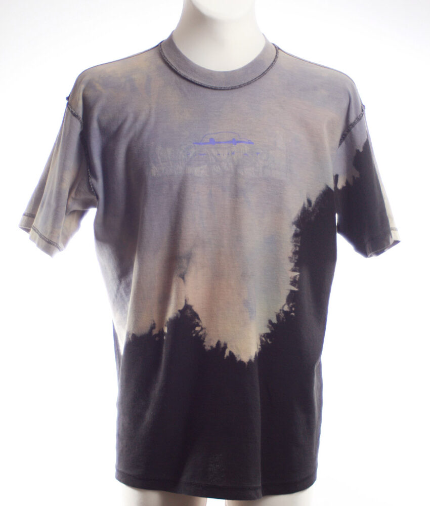 Upcycling T-Shirt aus Second Hand Merchandise mit Motiv "Nimm mich mit" von Künstler und Illustrator Simon Schirmer