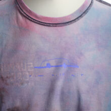 Upcycling T-Shirt aus Second Hand Merchandise mit Motiv "Nimm mich mit" von Künstler und Illustrator Simon Schirmer