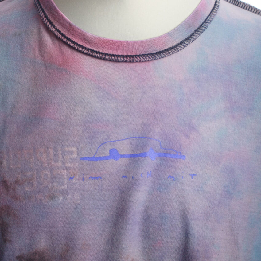Upcycling T-Shirt aus Second Hand Merchandise mit Motiv "Nimm mich mit" von Künstler und Illustrator Simon Schirmer