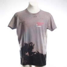 Upcycling T-Shirt aus Second Hand Merchandise mit Motiv "Nimm mich mit" von Künstler und Illustrator Simon Schirmer
