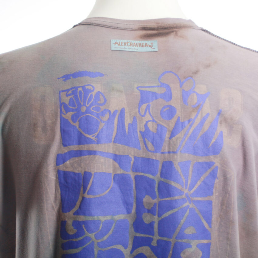Upcycling T-Shirt aus Second Hand Merchandise mit Motiv "Nimm mich mit" von Künstler und Illustrator Simon Schirmer