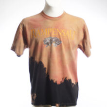 Upcycling T-Shirt aus Second Hand Merchandise mit Motiv "Nimm mich mit" von Künstler und Illustrator Simon Schirmer