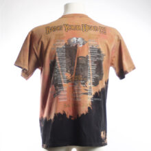 Upcycling T-Shirt aus Second Hand Merchandise mit Motiv "Nimm mich mit" von Künstler und Illustrator Simon Schirmer