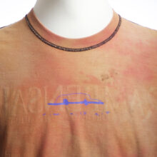 Upcycling T-Shirt aus Second Hand Merchandise mit Motiv "Nimm mich mit" von Künstler und Illustrator Simon Schirmer