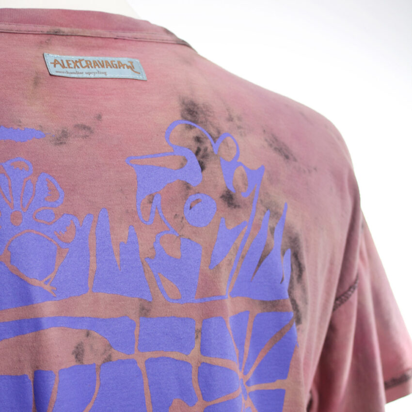 Upcycling T-Shirt aus Second Hand Merchandise mit Motiv "Nimm mich mit" von Künstler und Illustrator Simon Schirmer