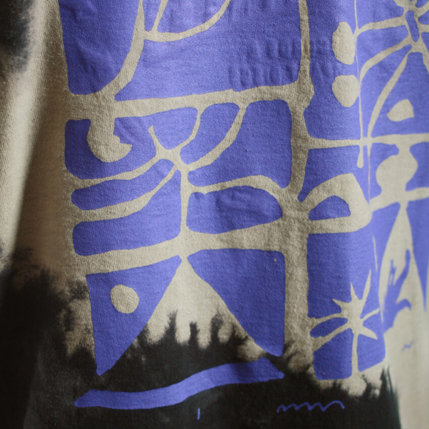 Upcycling T-Shirt aus Second Hand Merchandise mit Motiv "Nimm mich mit" von Künstler und Illustrator Simon Schirmer (Simmmon)